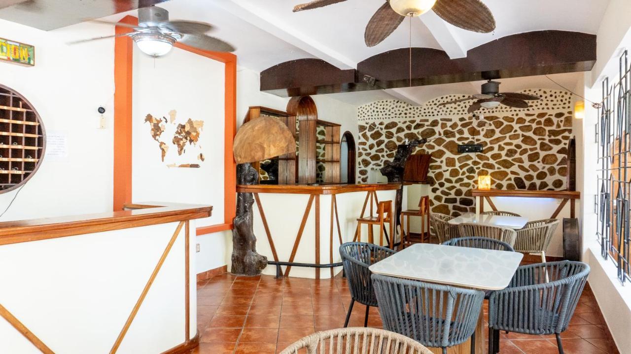 ホテル Esencia Puerto Escondido プエルト・エスコンディード エクステリア 写真