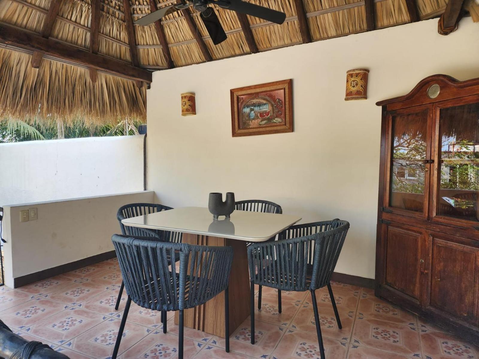ホテル Esencia Puerto Escondido プエルト・エスコンディード エクステリア 写真